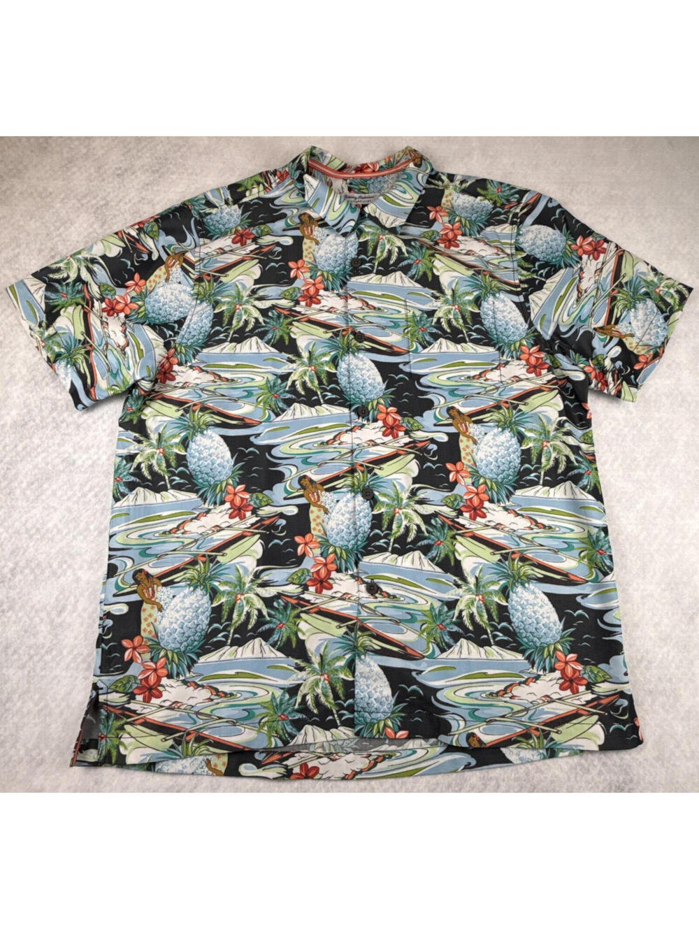 Tommy Bahama Mens Large Coconut Point IslandZone Surf Print Hawaiian Camp Shirt